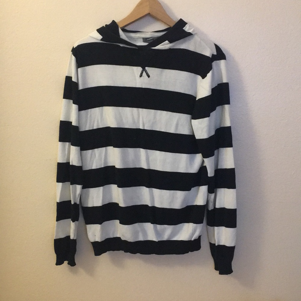 B&w stripe hoodie